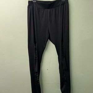 SHEIN leggings with rips